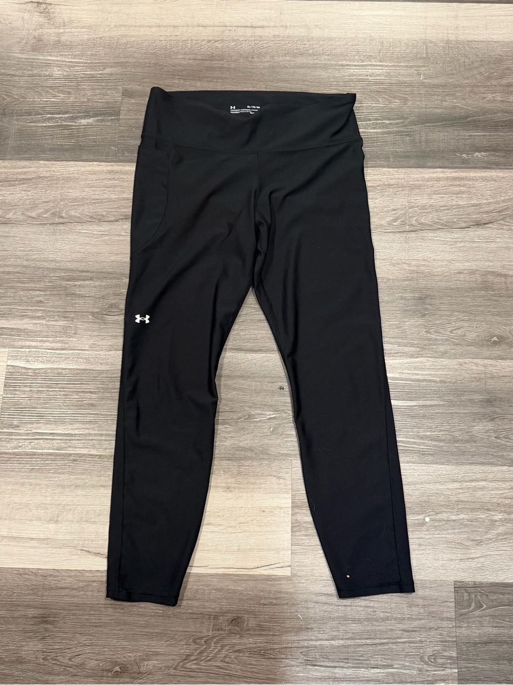 Under Armour Women’s Compression Black Leggings Size XL Side Pocket Stretch